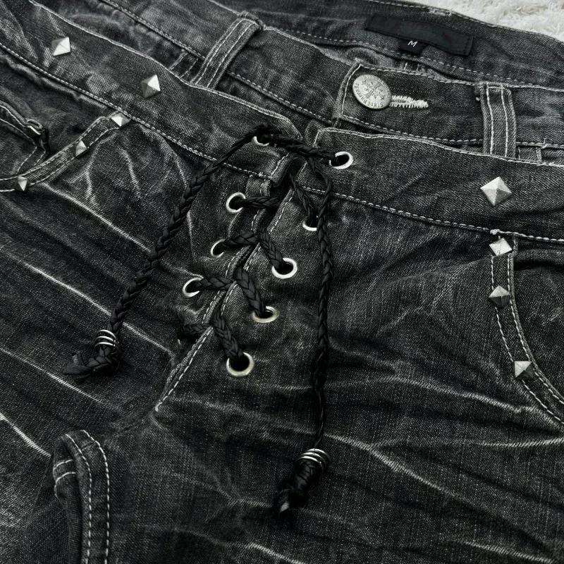 Jeans alla Moda High Street a  - Men Shoes Jeans recensione e prezzo